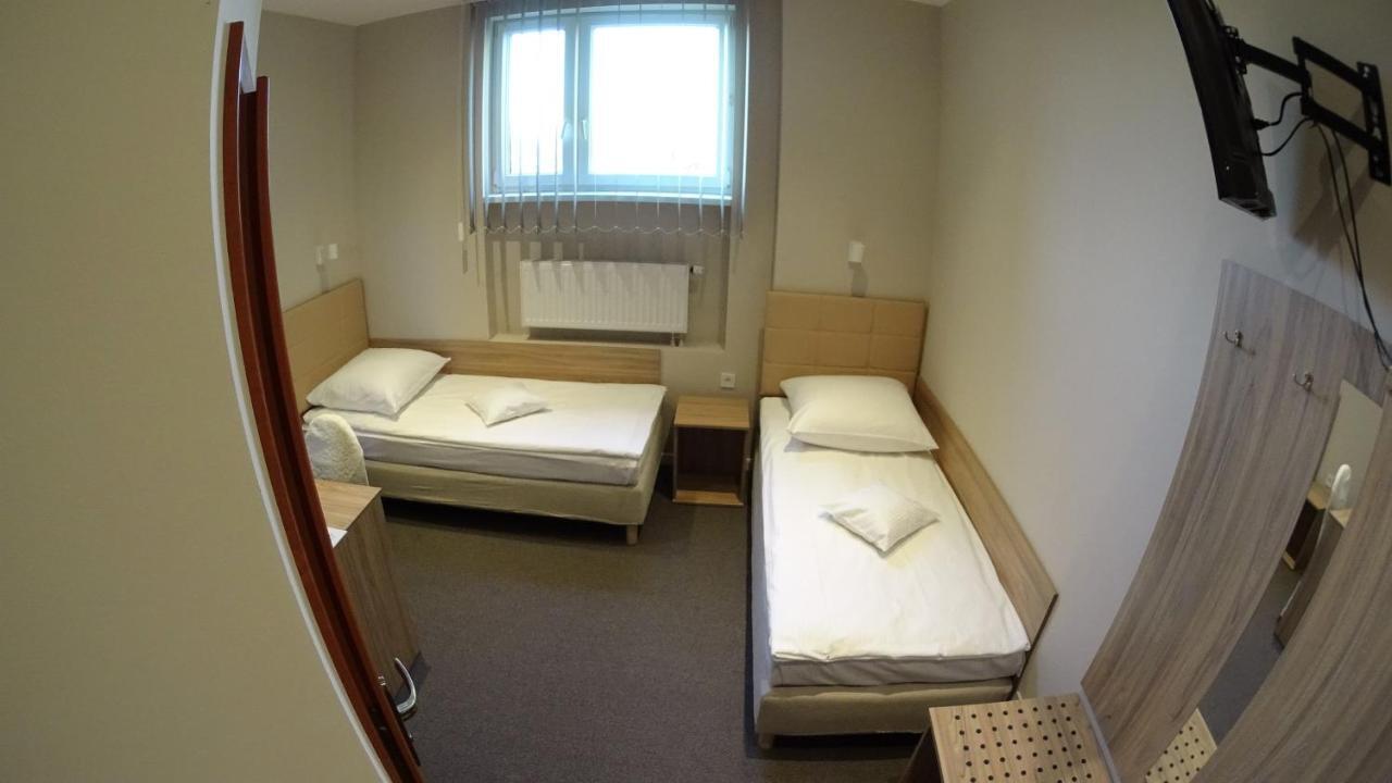 Hotel Astra Dąbrowa Górnicza Exteriör bild